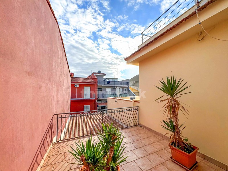 Casa Indipendente in Vendita a Siracusa, 165'000&euro;, 280 m²