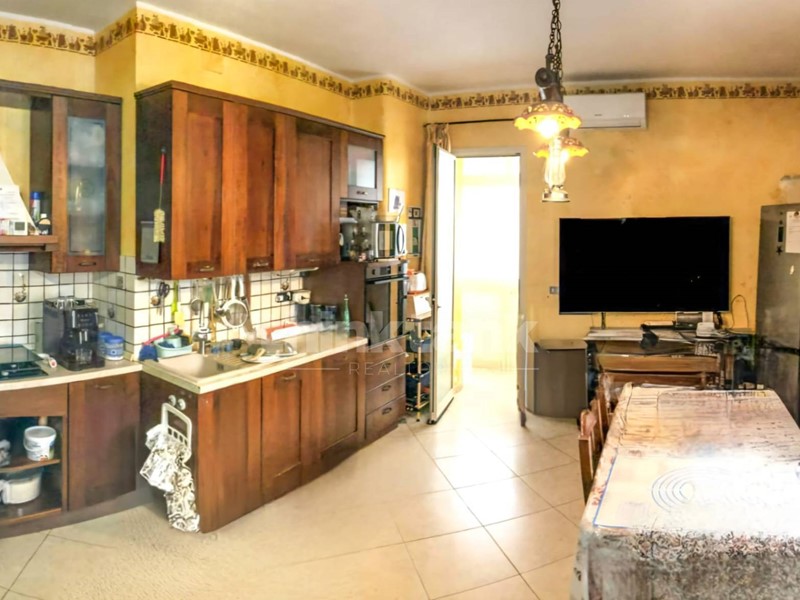 Appartamento in Vendita a Acireale, 135'000€, 124 m²