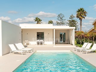 Villa in Affitto a Ispica, 20'000€, 100 m²