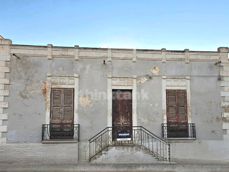 Villa in Vendita a Rosolini, 125'000€, 160 m²