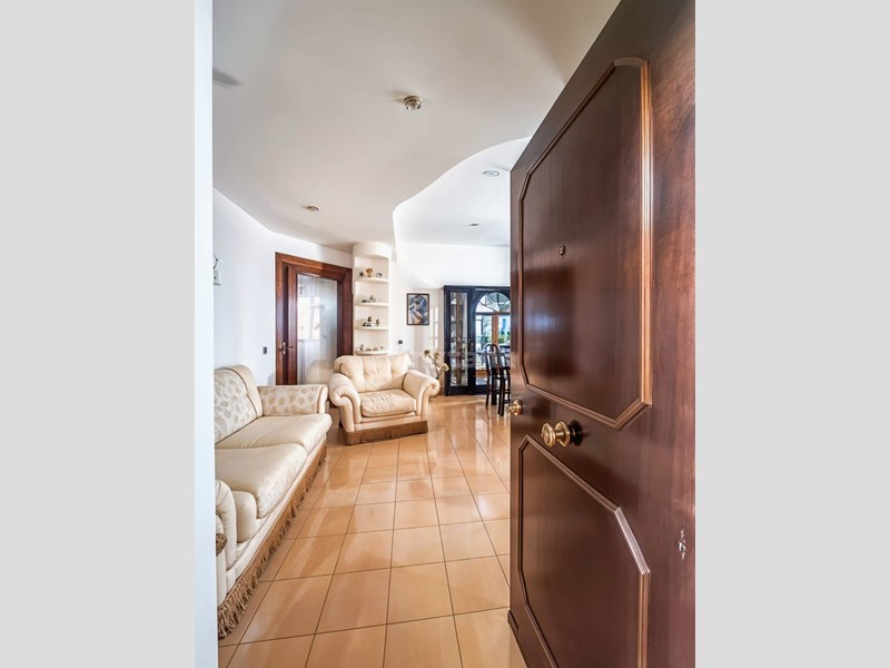 Appartamento in Vendita a Modica, 108'000€, 119 m²