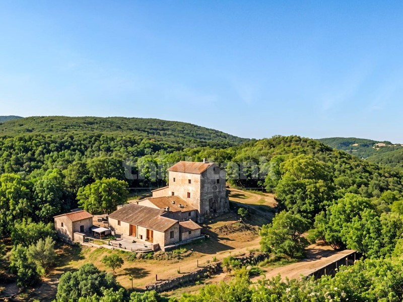 Rustico in Vendita a Chiusdino, 6'500'000&euro;, 600 m²