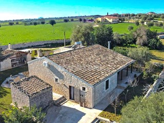 Villa in Vendita a Modica, 459'000€, 245 m²