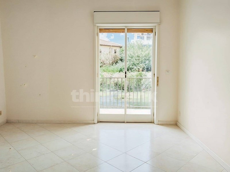 Appartamento in Vendita a Aci Catena, 105'000€, 125 m²