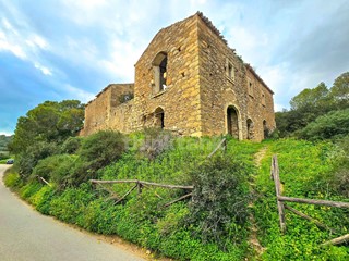 Rustico in Vendita a Vittoria, 180'000€, 330 m²