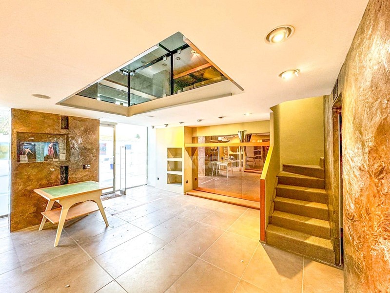 Immobile commerciale in Vendita a Siracusa, 320'000&euro;, 130 m²