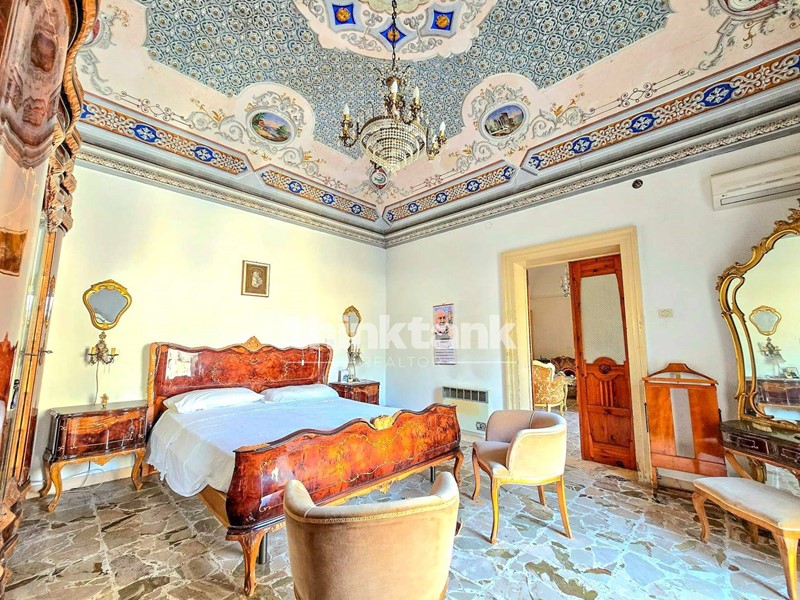 Appartamento in Vendita a Modica, 175'000€, 186 m²