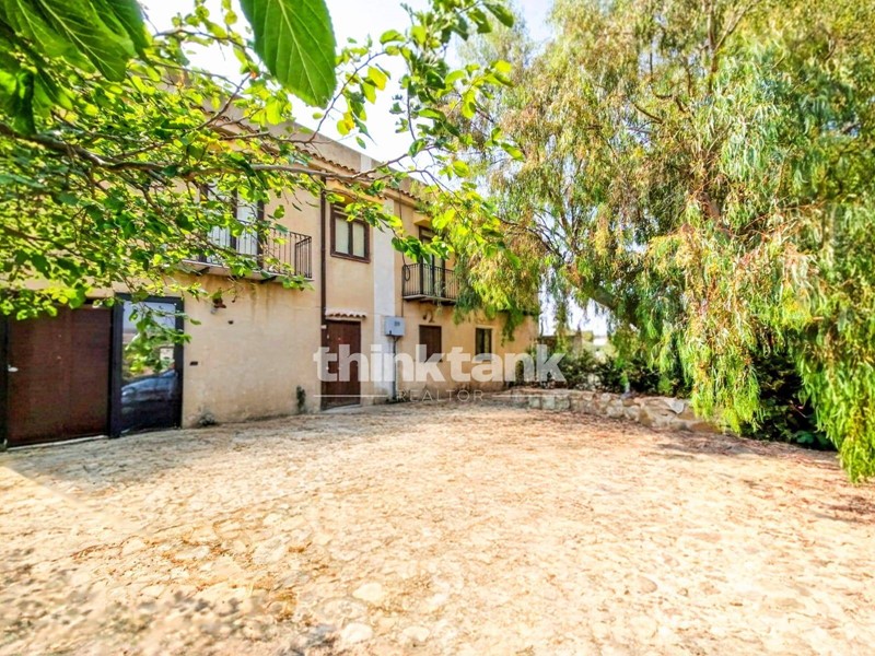 Rustico in Vendita a Agrigento, 230'000€, 200 m²