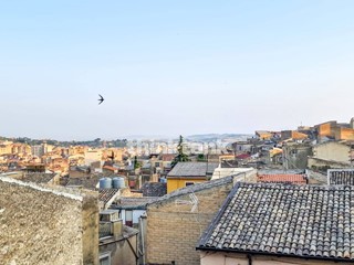 Villa in Vendita a Canicattì, 120'000€, 250 m²