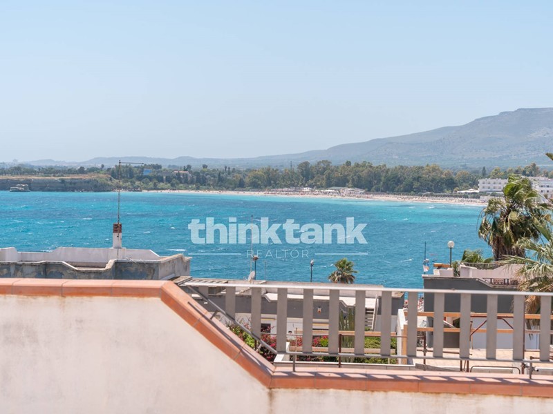 Villa in Vendita a Siracusa, 500'000&euro;, 170 m²