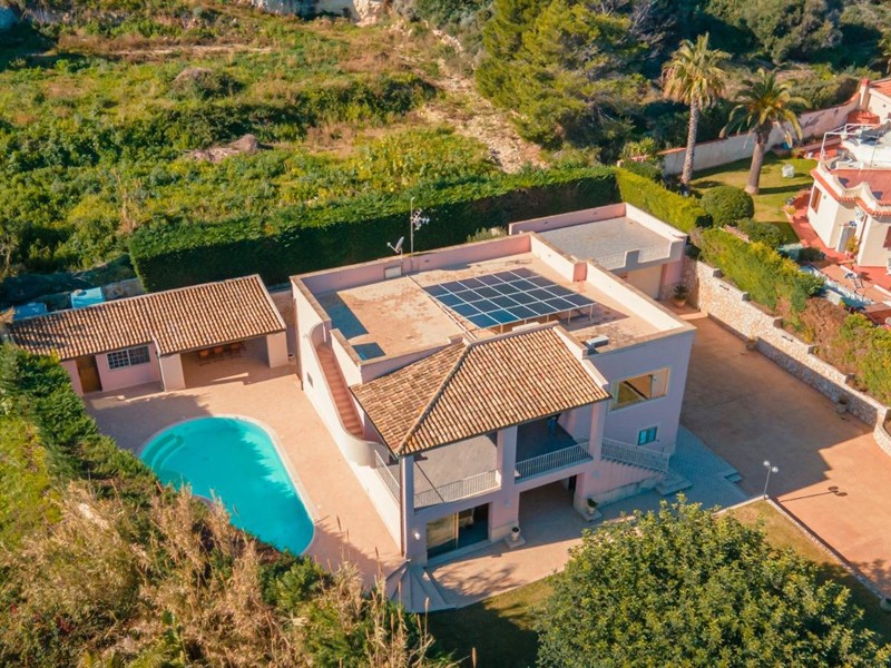 Villa in Vendita a Augusta, 820'000€, 300 m²
