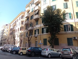Immobile commerciale in Vendita a Roma, 155'000€, 80 m²