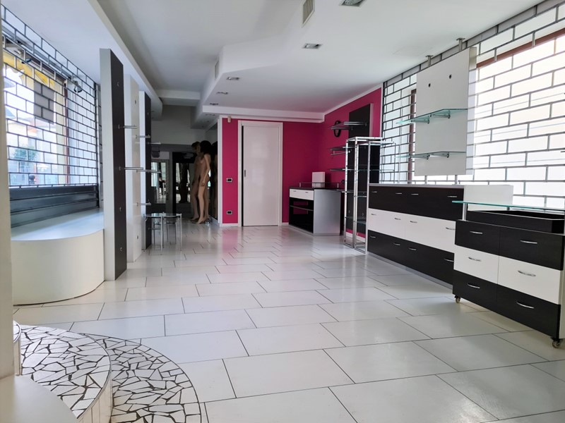 Negozio in Vendita a Verdellino, 150'000€, 60 m²