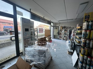 Immobile commerciale in Vendita a Viareggio, 135'000€, 95 m²