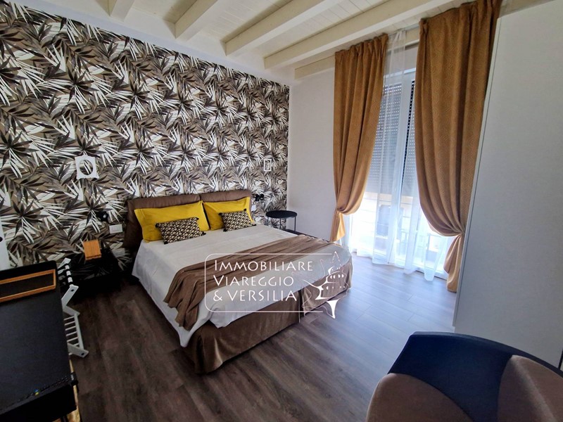 Casa Indipendente in Vendita a Viareggio, 850'000€, 300 m²