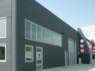 Magazzino in Vendita a Viareggio, 260'000€, 200 m²