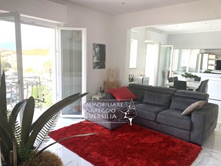 Attico in Vendita a Viareggio, 730'000€, 103 m²