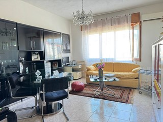 Appartamento in Vendita a San Vito, 98'000€, 140 m²