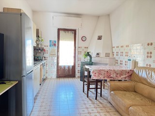 Appartamento in Vendita a San Vito, 98'000€, 140 m²