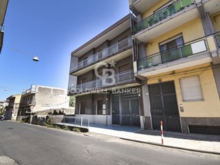 Trilocale in Vendita a Acireale, 96'000€, 140 m²