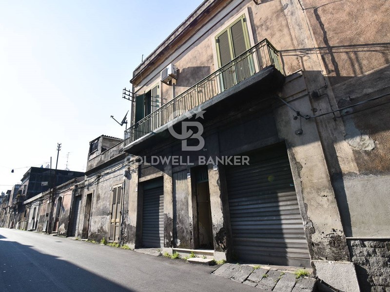 Casa Indipendente in Vendita a Acireale, 76'000€, 140 m²