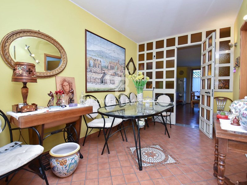 Villetta a schiera in Vendita a Giarre, 204'000€, 190 m²