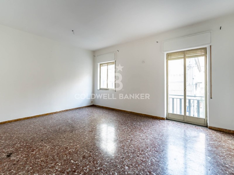 Quadrilocale in Vendita a Acireale, 90'000&euro;, 110 m²