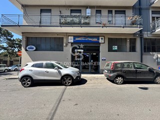 Immobile commerciale in Vendita a Acireale, 179'000€, 300 m²