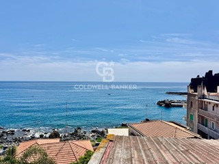 Bilocale in Vendita a Aci Castello, 159'000€, 52 m²