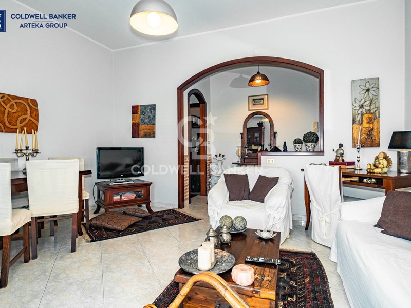 Trilocale in Vendita a Aci Catena, 130'000€, 100 m²