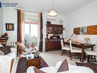 Trilocale in Vendita a Aci Catena, 130'000€, 100 m²