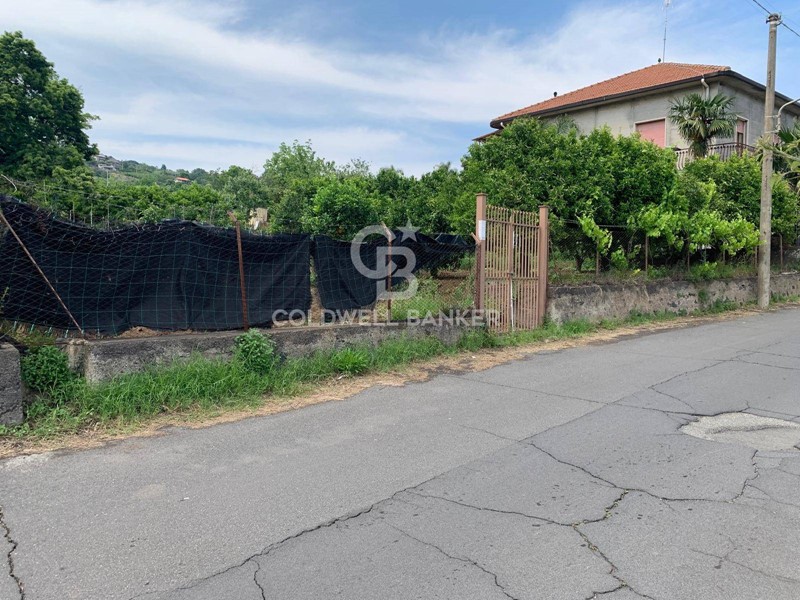 Terreno edificabile in Vendita a Giarre, 72'000€, 1100 m²