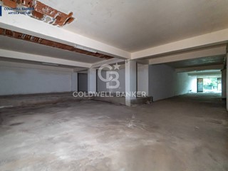 Immobile commerciale in Vendita a Santa Venerina, 199'000€, 450 m²