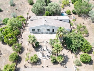 Casa Indipendente in Vendita a Caltagirone, 119'000€, 185 m²