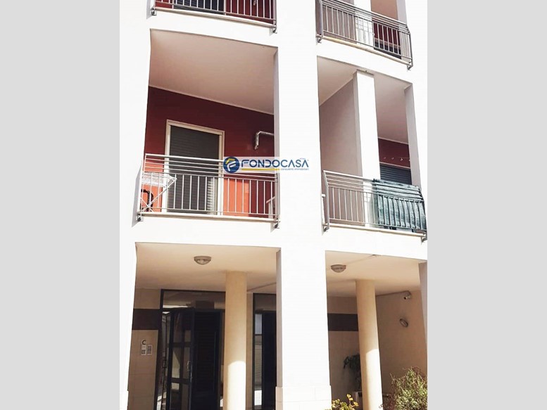 Trilocale in Vendita a Lizzanello, 97'000€, 80 m²