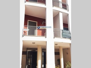 Trilocale in Vendita a Lizzanello, 97'000€, 80 m²