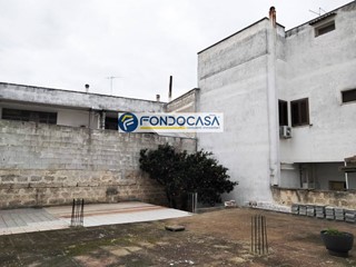 Rustico in Vendita a San Pietro in Lama, 95'000€, 250 m²