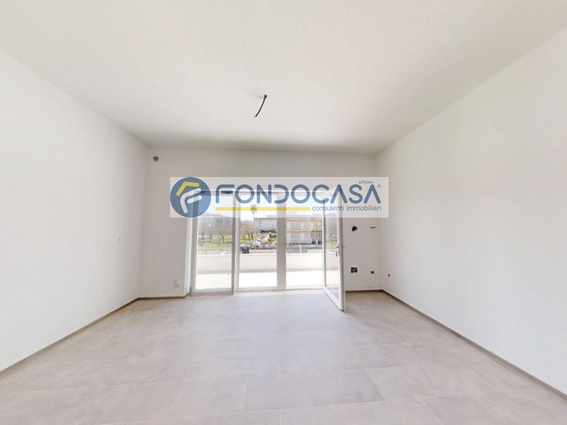 Quadrilocale in Vendita a Lecce, 270'000€, 200 m²