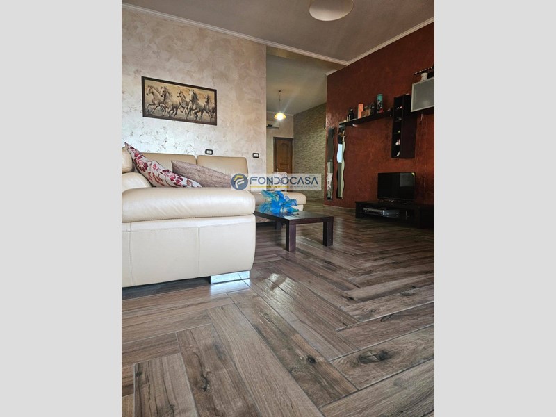 Appartamento in Vendita a Carmiano, 78'000€, 120 m²