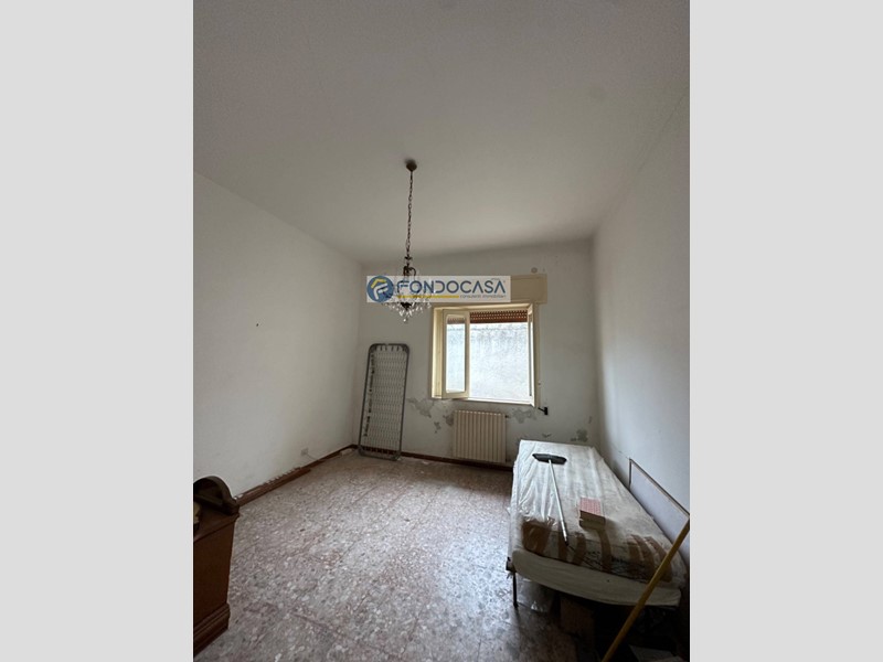 Casa Indipendente in Vendita a Castrignano de' Greci, 61'000€, 172 m²