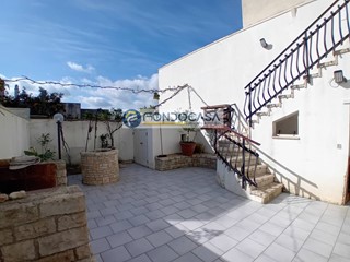 Casa Indipendente in Vendita a Diso, 170'000€, 180 m²
