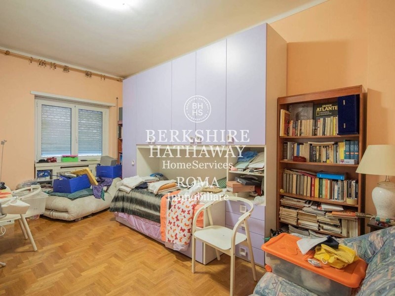 Villetta a schiera in Vendita a Roma, 650'000&euro;, 329 m²