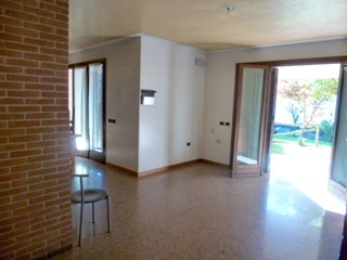 Villa in Vendita a Morgano, 500'000€, 390 m²