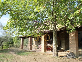 Rustico in Vendita a Bucine, 490'000€, 200 m²