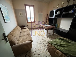 Appartamento in Vendita a Laterina Pergine Valdarno, 149'000&euro;, 181 m²