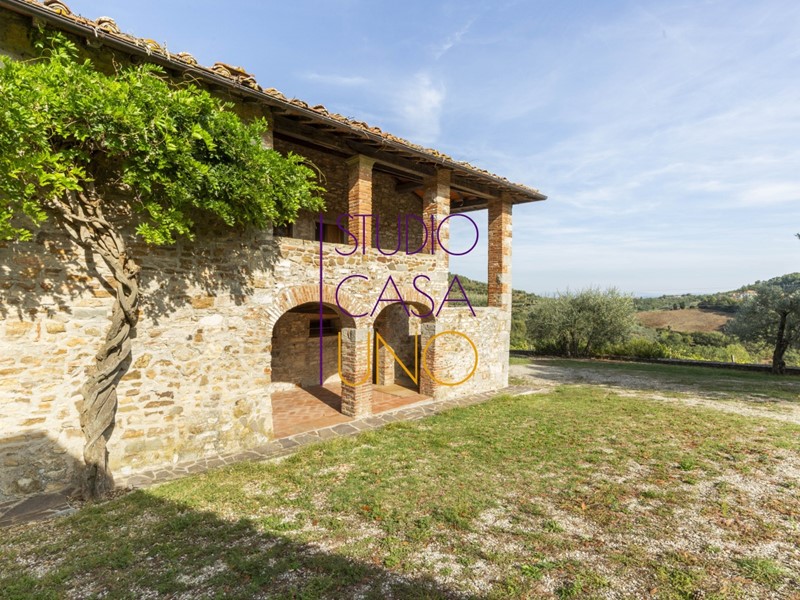 Rustico in Vendita a Cavriglia, 980'000€, 369 m²