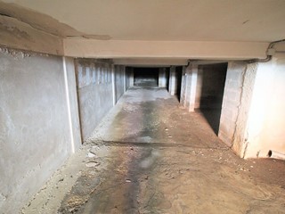 Box in Vendita a Siracusa, 220'000€, 1000 m²