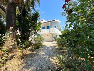Villa in Vendita a Siracusa, 790'000&euro;, 202 m²