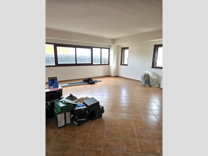Ufficio in Vendita a Siracusa, 240'000&euro;, 201 m²