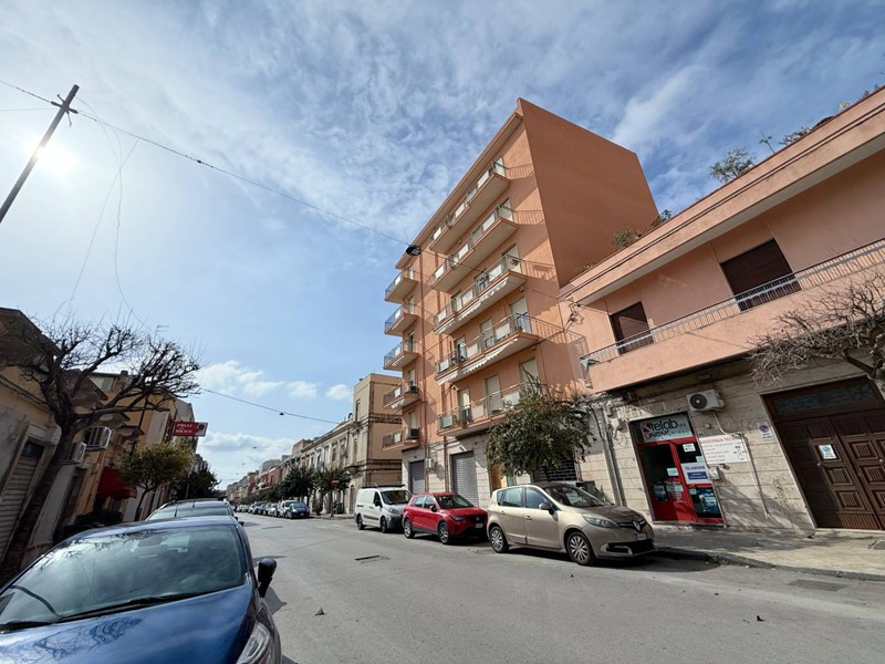 Immobile commerciale in Vendita a Siracusa, 68'000&euro;, 56 m²